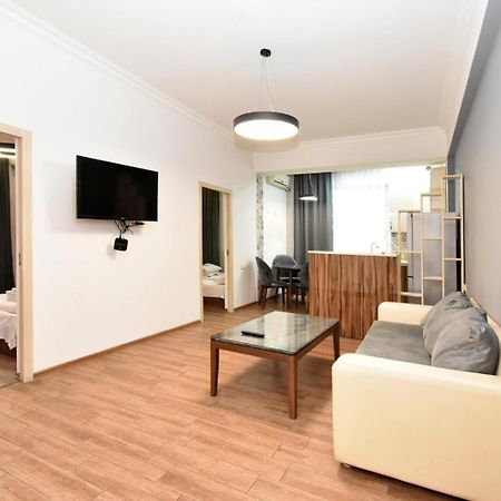 Rent Inn Yerevan On Chaykovski Street エクステリア 写真