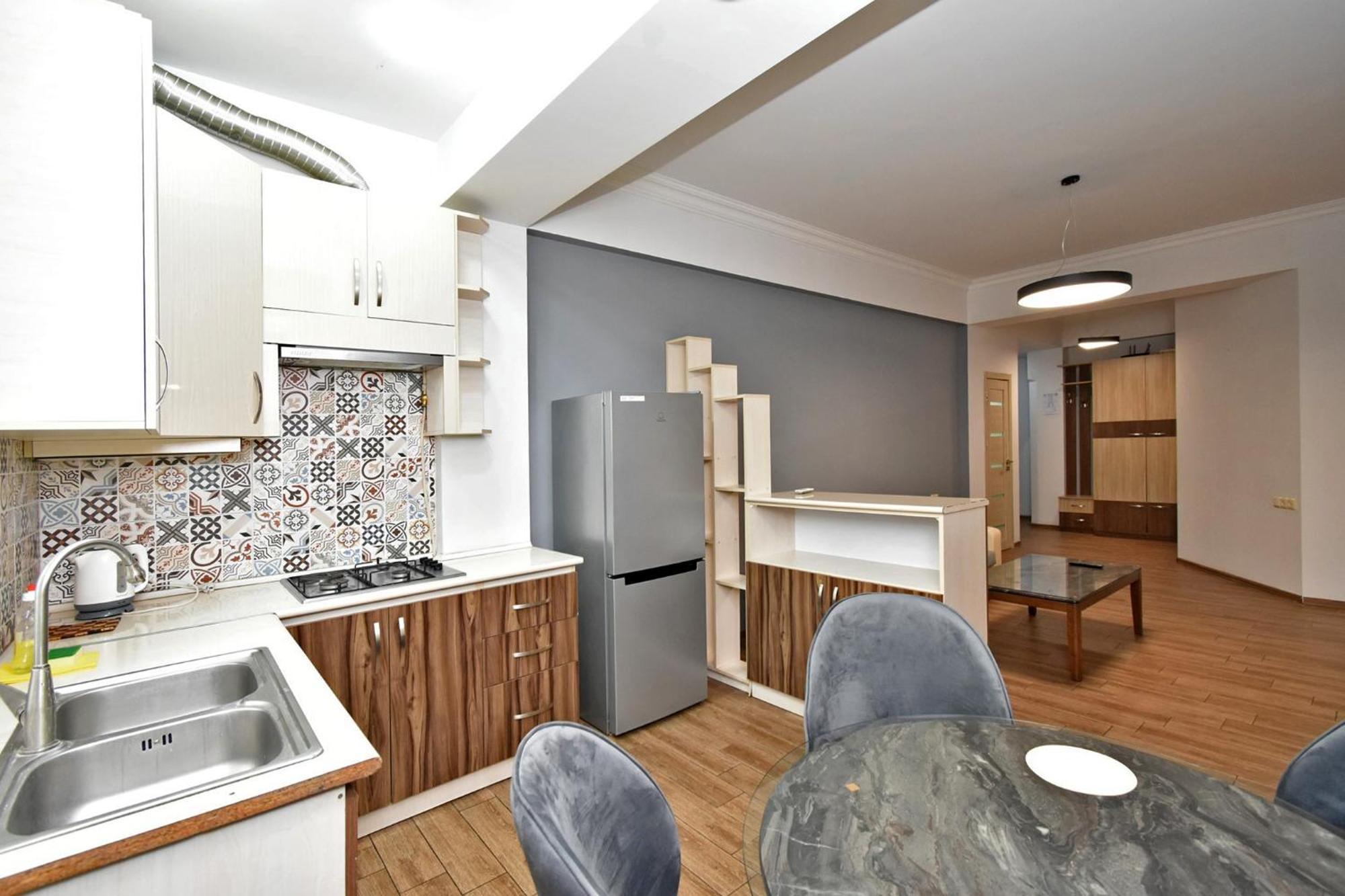 Rent Inn Yerevan On Chaykovski Street エクステリア 写真